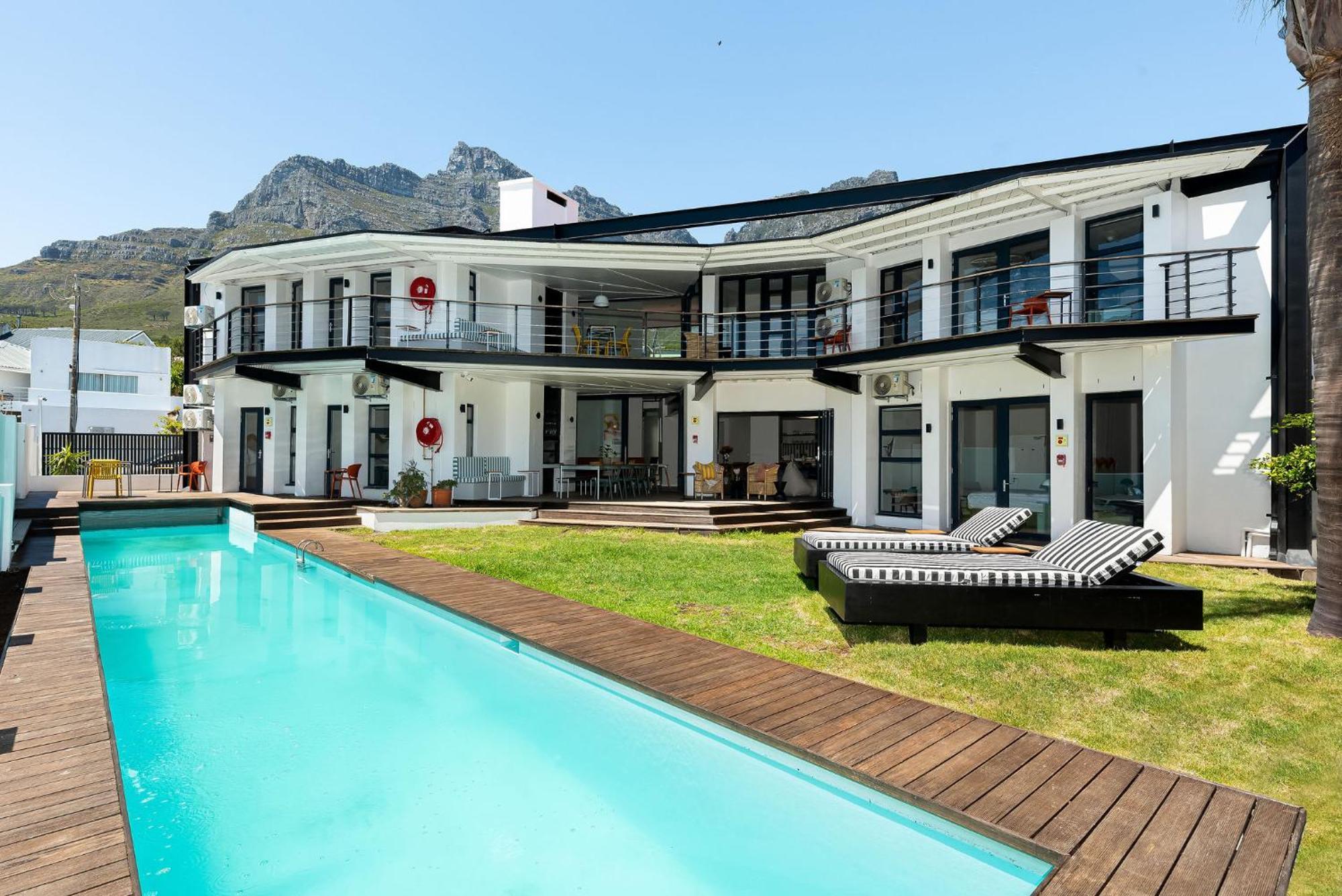 Neighbourgood 1St Crescent Camps Bay Hotel Cape Town Exterior photo