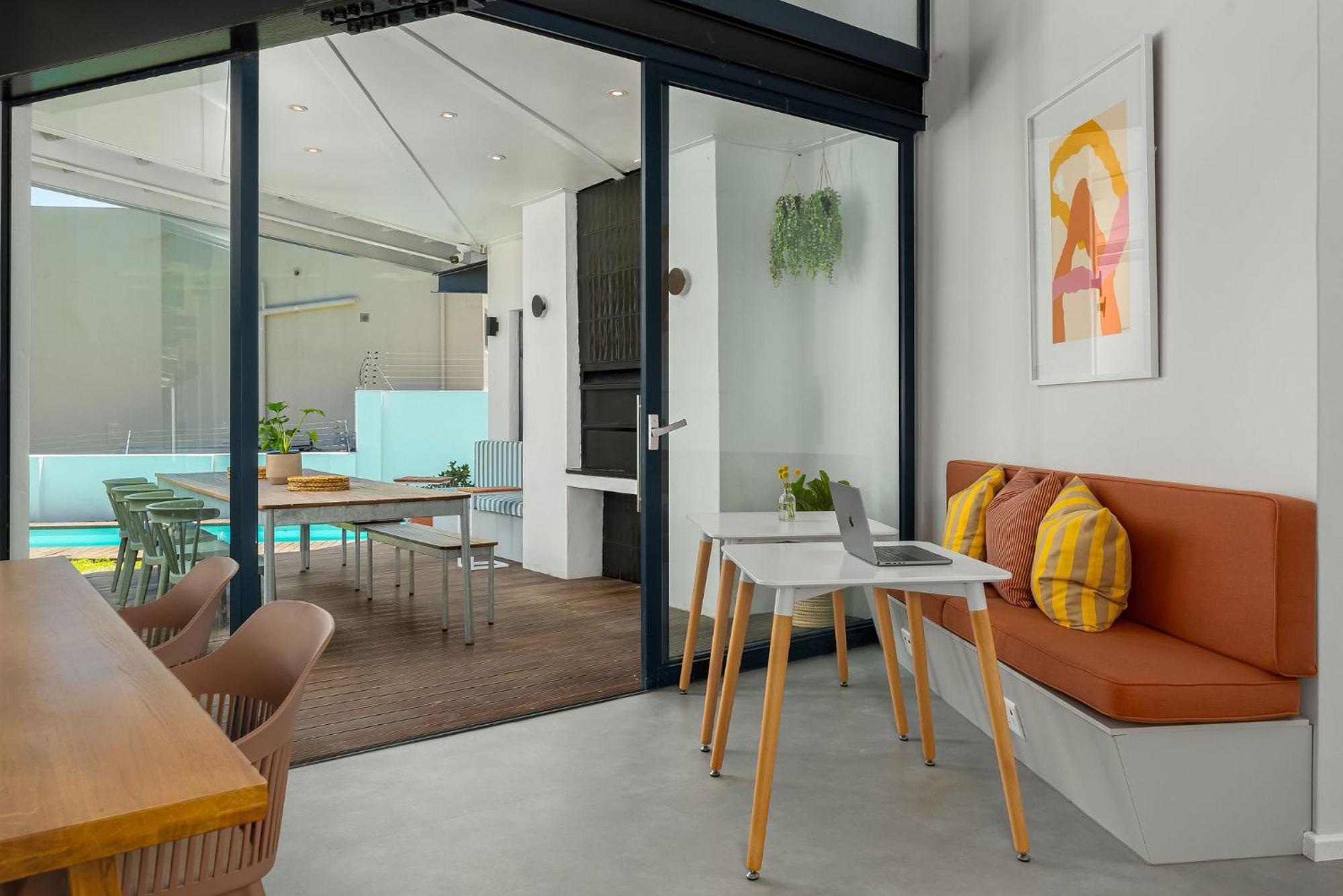 Neighbourgood 1St Crescent Camps Bay Hotel Cape Town Exterior photo
